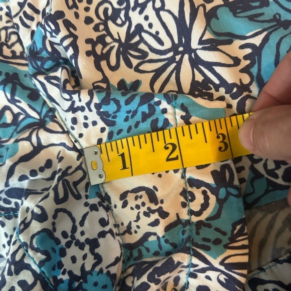 Lilly Pulitzer bright blue tropical patterned the Walsh shorts size 8 - Picture 9 of 9